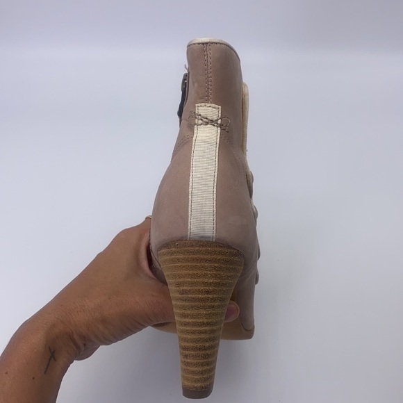 Timberland Boot Company - Marge Peep Toe Bootie Soft Leather Heel Size 6 - Picture 7 of 15